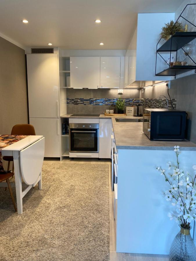 Hundbergan Apartment-Free Parking-15 Min From Tromso Tromsdalen 外观 照片